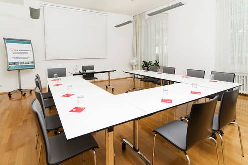 Ansicht vom Tagungsraum Sexta im Bildungshaus St. Bernhard