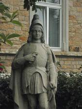 Ansicht vom Schutzpatron des Bildungshauses St. Bernhard